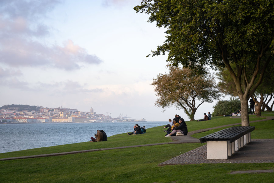 Jardim do rio à Almada