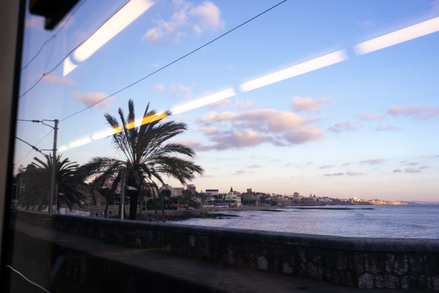 Train entre Cascais et Lisbonne