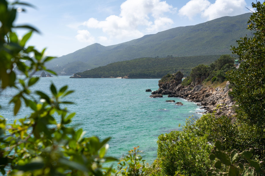 Plage du parc naturel d'Arrabida au Portugal