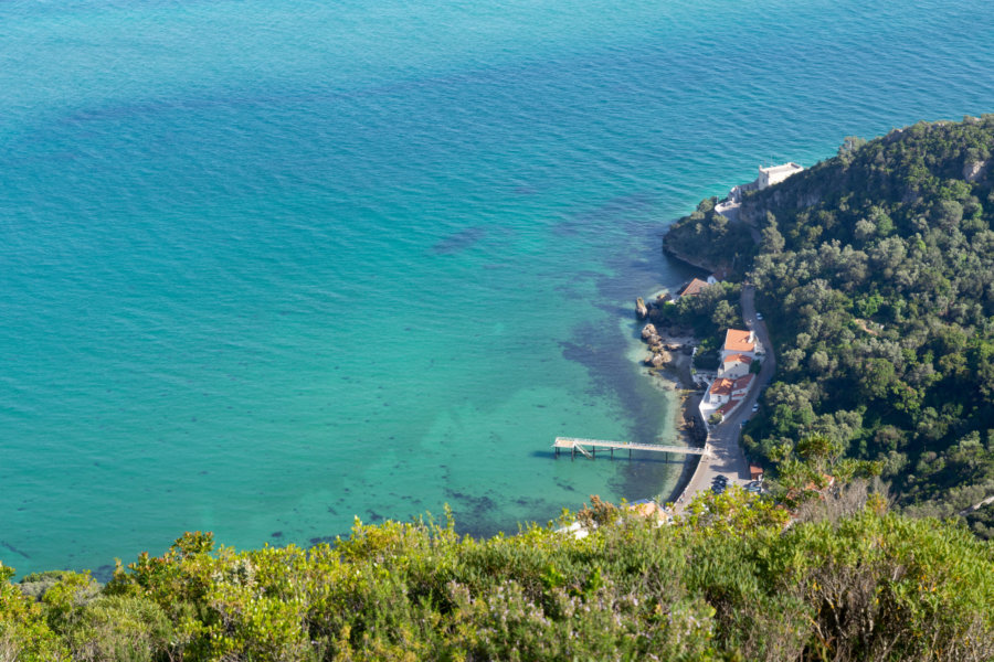 Plage de Portinho da Arrábida au Portugal