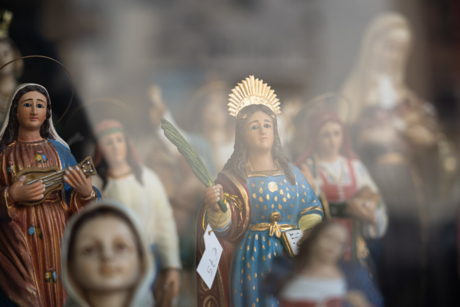 Figurine catholique dans une boutique de Braga