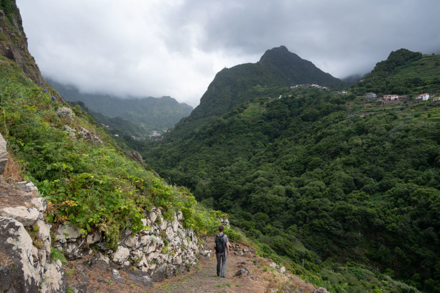 Randonnée au nord de Madère, sur la côte de Boaventura