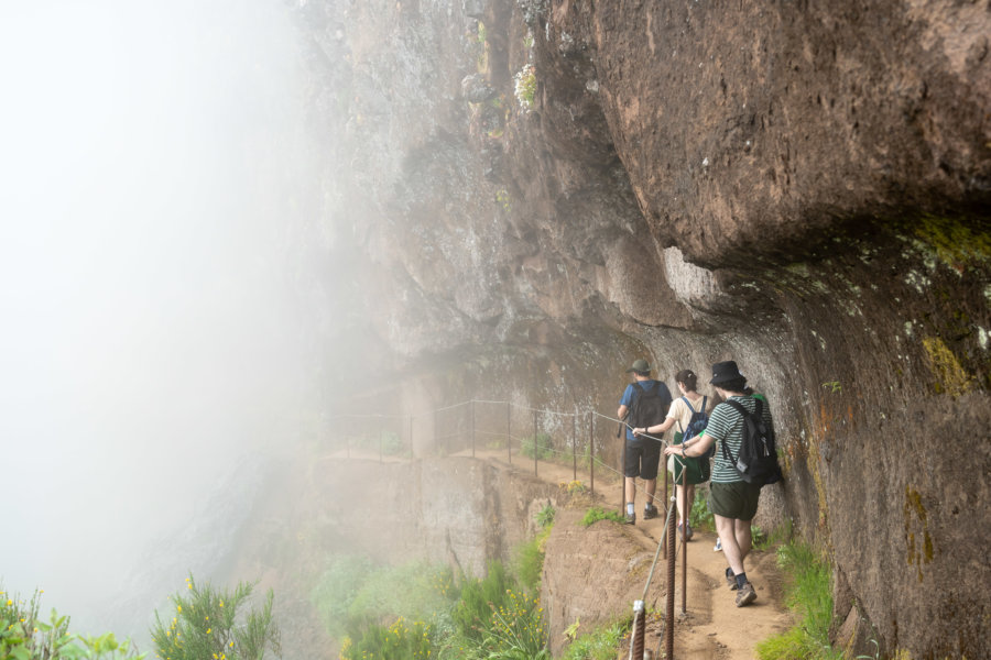 Randonnée dans la roche du Pico Arieiro à Ruivo, Madère