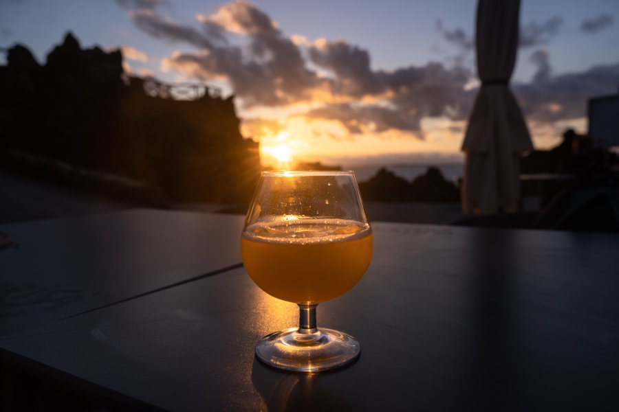 Poncha à Porto Moniz, cocktail de Madère