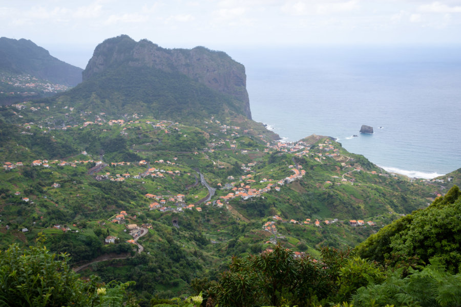 Porto da Cruz depuis le Mirador da Portela à Madère