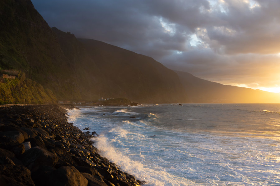 Plage à São Vicente, Madère