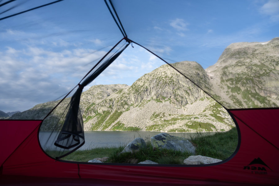 Bivouac sur les lacs des sept laux, gr738