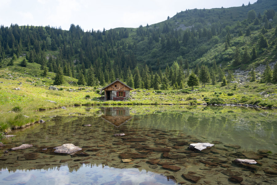 Cabane du Lac Léat, refuge de montagne à Belledonne