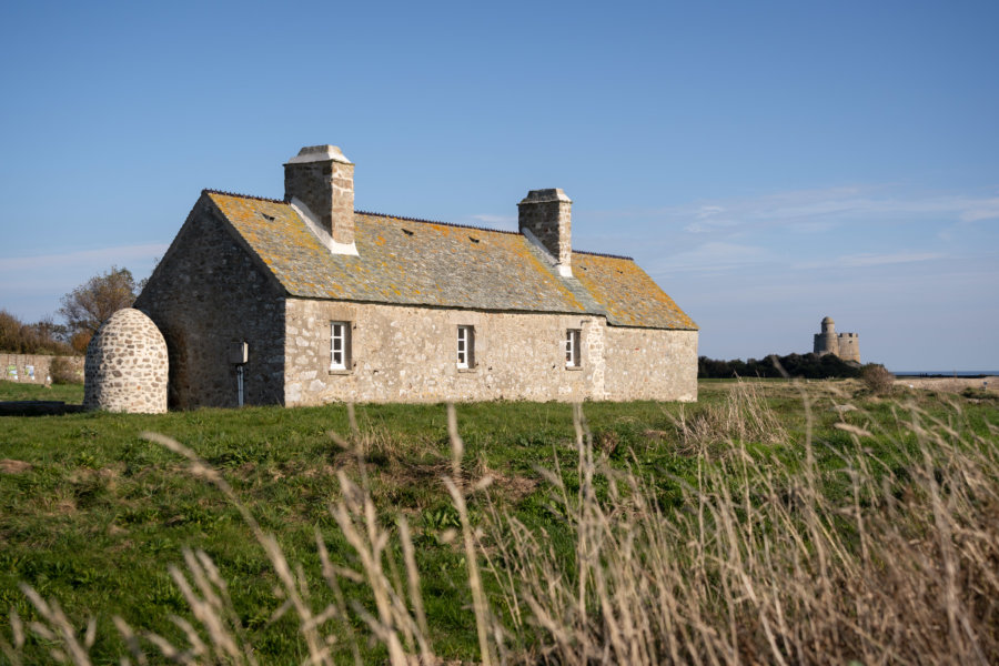 Maison des douaniers sur l'île de Tatihou, Manche