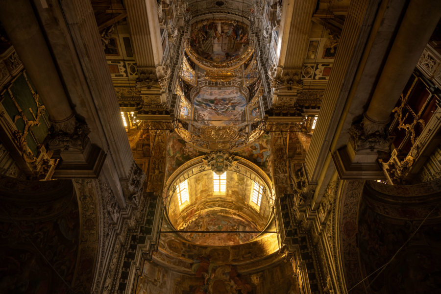 Intérieur de l'église San Siro à Gênes, Ligurie
