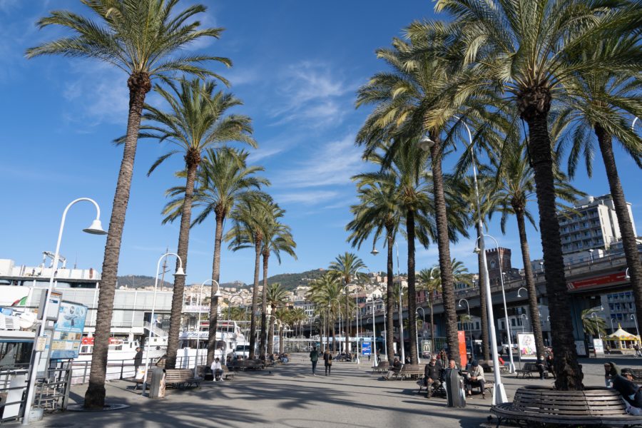 Promenade sur le port de Gênes