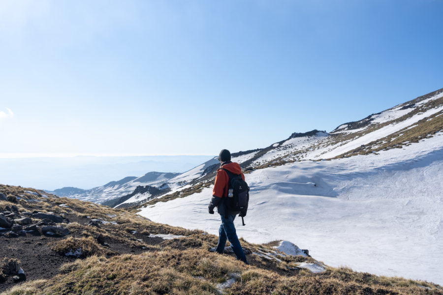 Randonnée sur l'Etna vers la vallée del bove