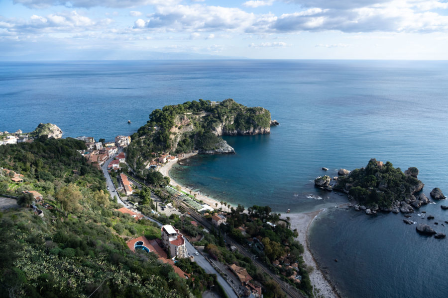 Vue sur Isola Bella à Taormina