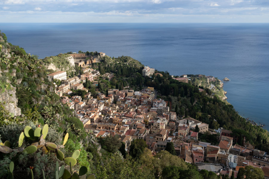 Vue sur Taormina depuis Madonna della rocca