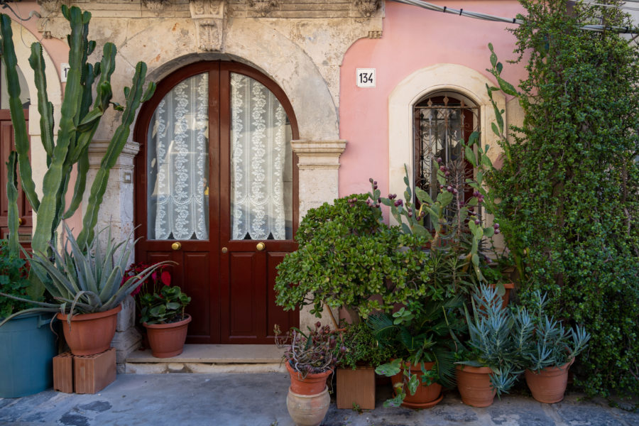 Syracuse, maison et plantes