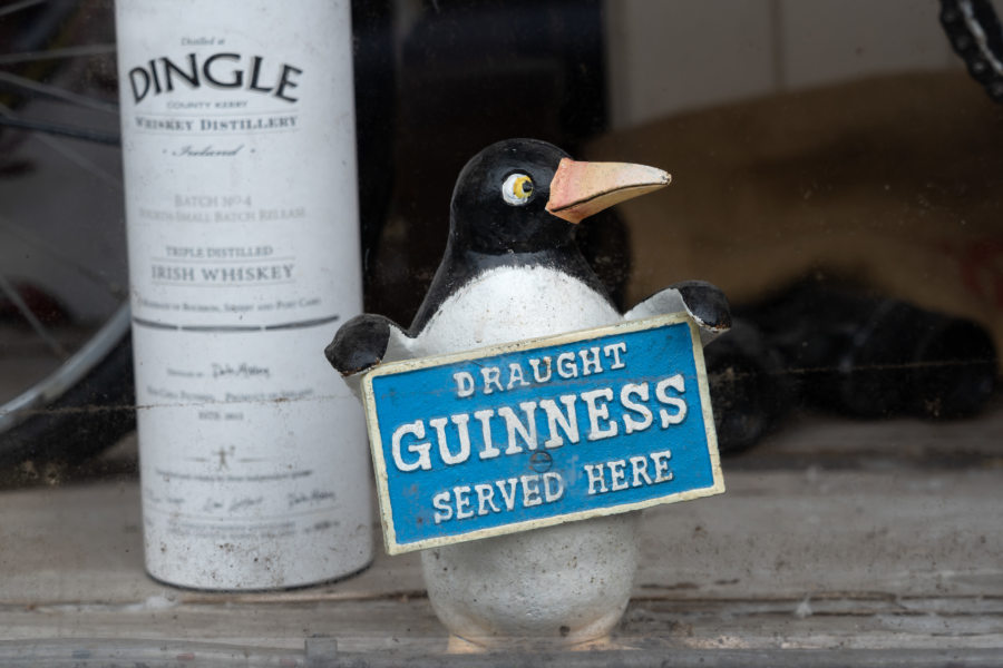 Pub pour Guinness en vitrine d'un pub irlandais