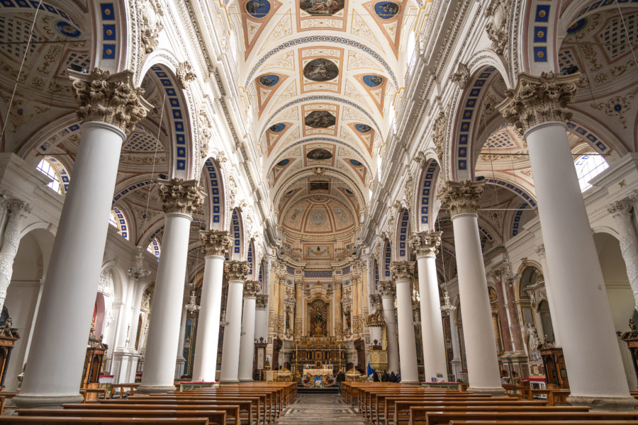 Intérieur du Duomo de Modica en Sicile