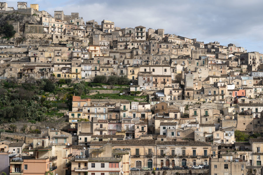 Point de vue sur la ville de Modica en Sicile