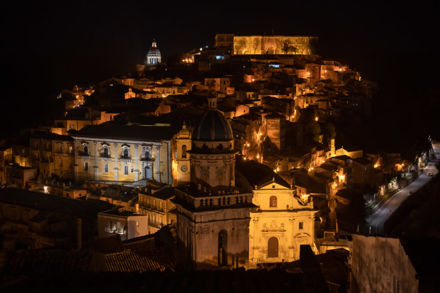 Ville de Raguse la nuit