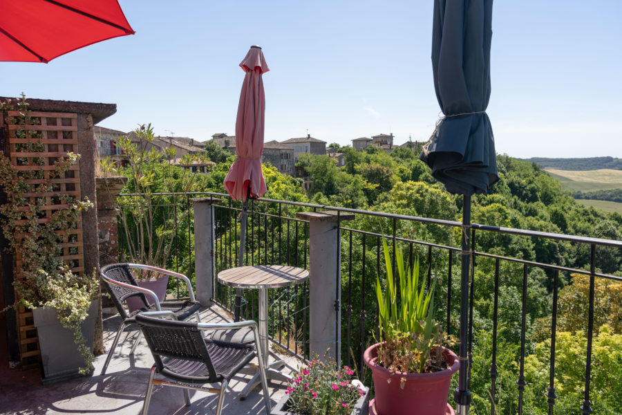 Café avec terrasse à Castelnau de Montmiral