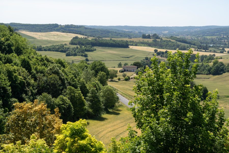 Vue sur les paysages du Tarn depuis Castelnau de Montmiral