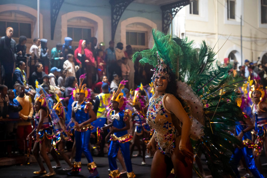 Sambista au carnaval de Mindelo