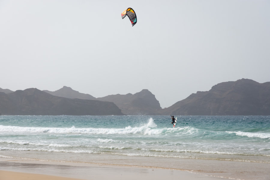 Kite surf à Salamansa, île de Sao Vicente