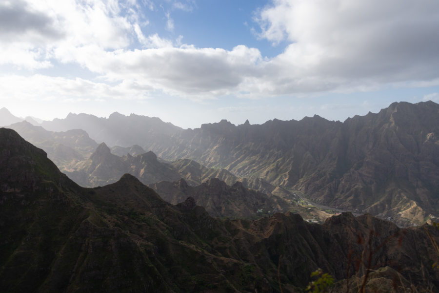 Montagnes de Santo Antao depuis l'aluguer