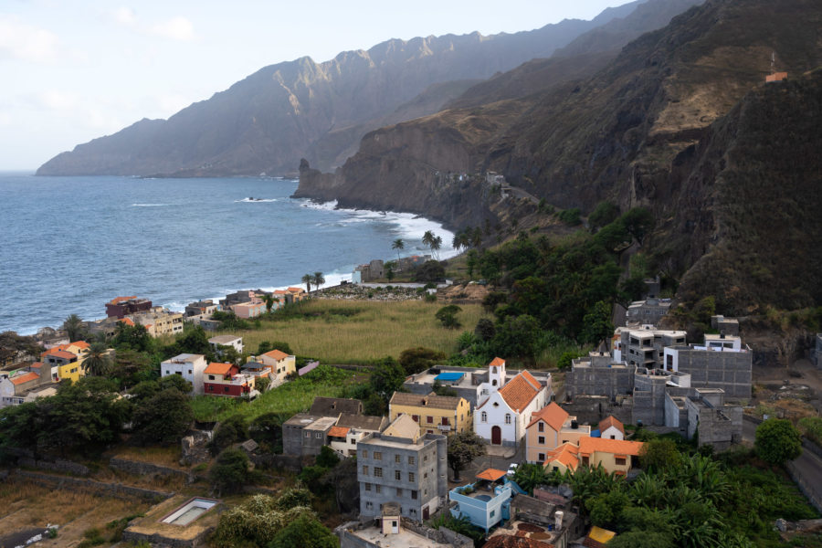 Village de Vila das Pombas depuis le belvédère, île de Santo Antao au Cap-Vert