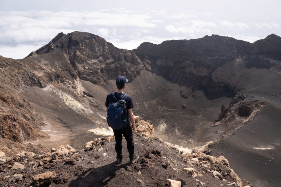 Randonnée jusqu'au sommet du volcan Pico do Fogo au Cap-Vert