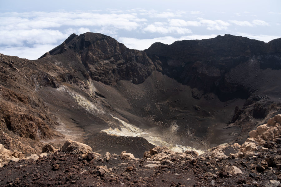 Vue sur le cratère Pico do Fogo, au sommet du volcan