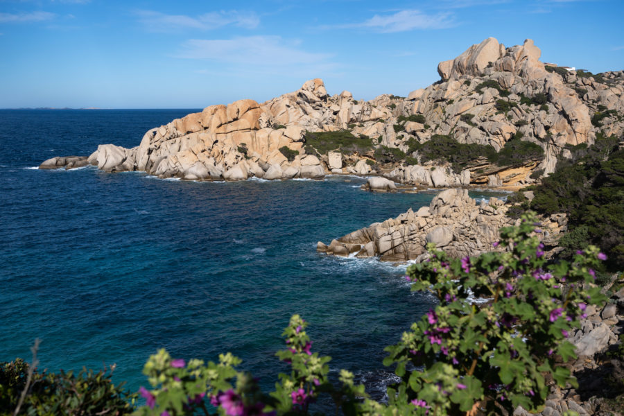 Cala Spinosa, crique sur la presqu'île du Capo Testa en Sardaigne