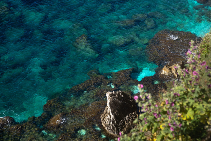 Eau turquoise au pied de Bonifacio