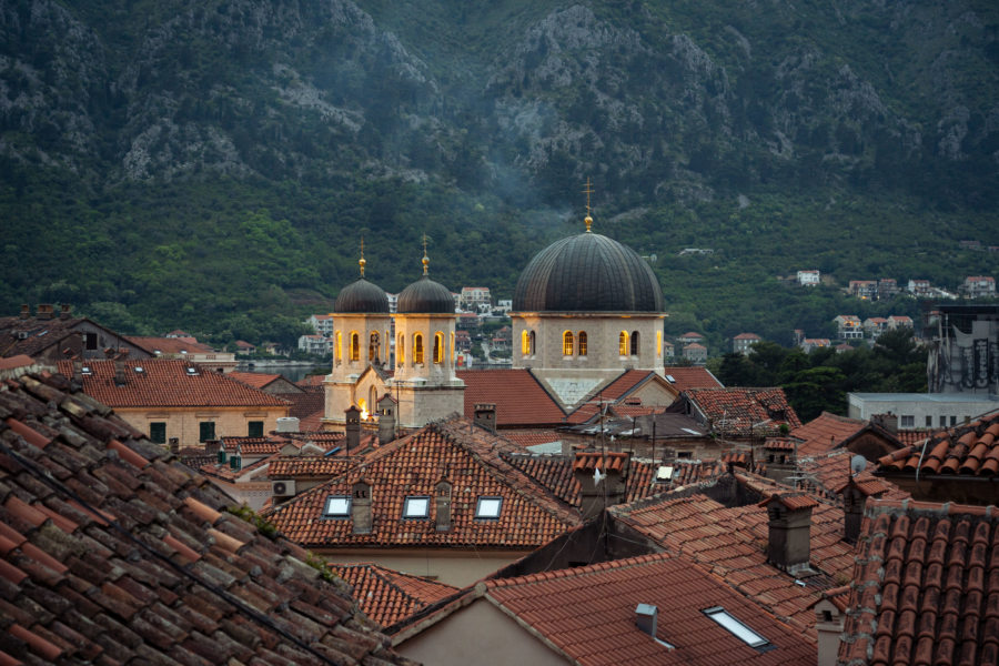 Vieille ville de Kotor de nuit