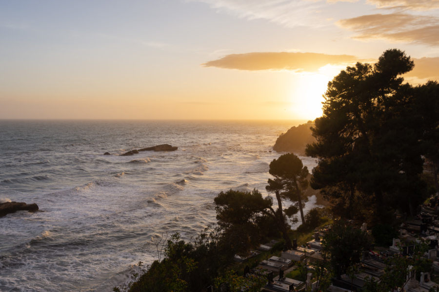 Vue sur le coucher de soleil à Ulcinj au Monténégro