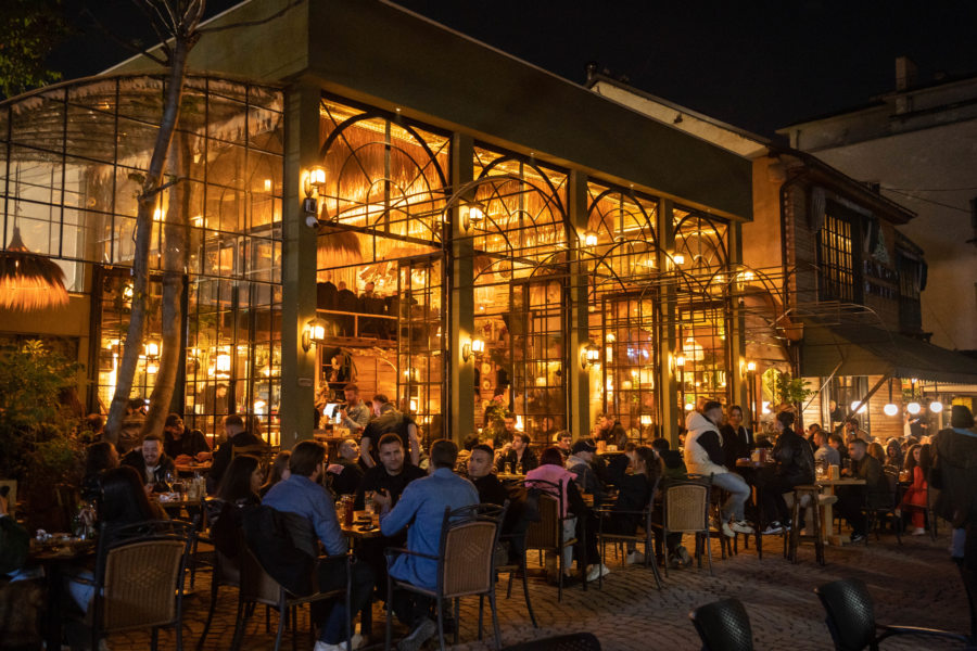 Bar à bière de nuit à Pristina