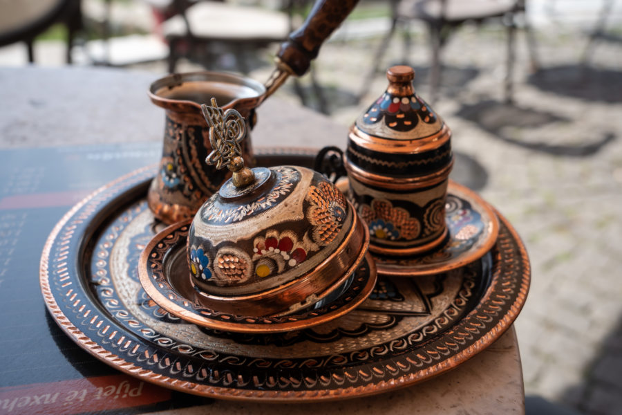 Café traditionnel turc au Kosovo