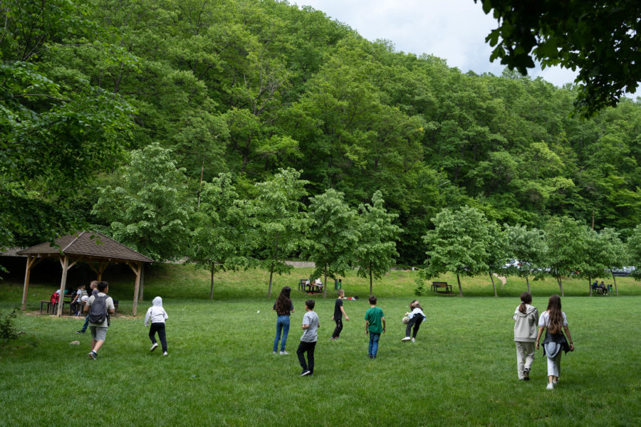Sortie scolaire au parc Germia à Pristina