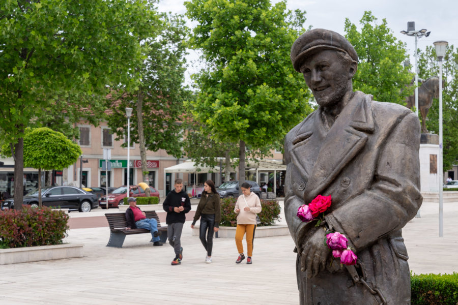 Statue de Ljubo Cupic à Niksic, Monténégro