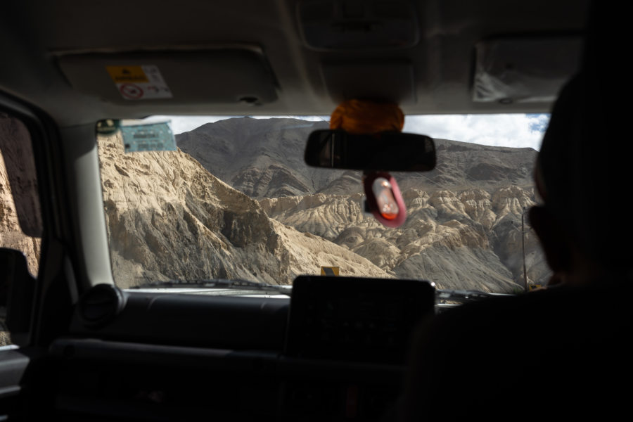 Taxi en route vers Lamayuru et la moon valley