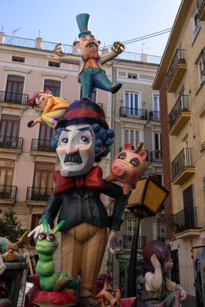 Statue, fête des Fallas à Valence en mars