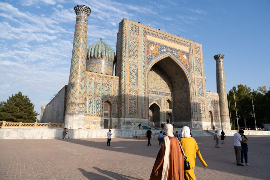 Medersa Cher-Dor à Samarcande, Registan