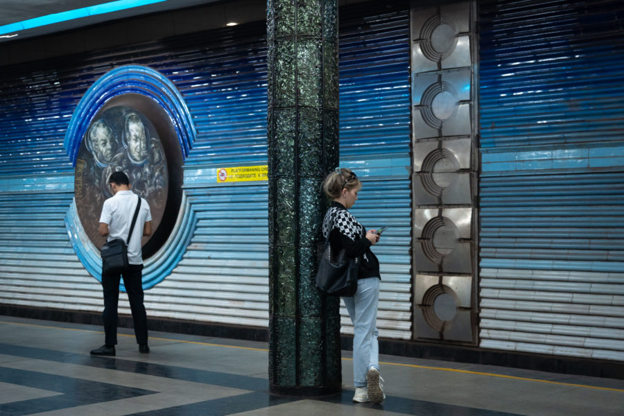 Métro de Tachkent : station Kosmonavtlar
