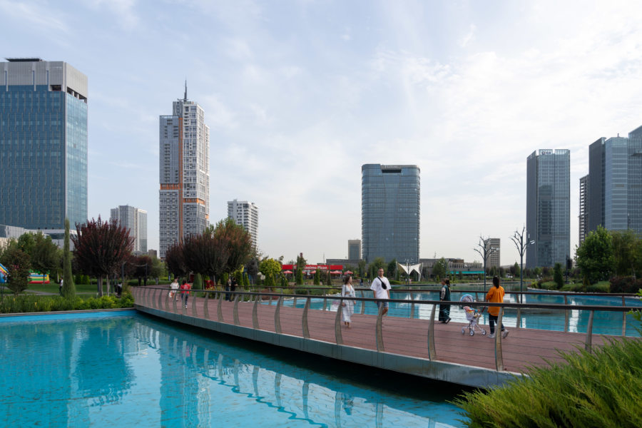 Tashkent City Park, immeubles et parc