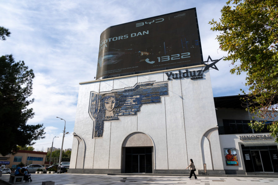 Visite de la ville de Tachkent : vieux cinéma soviétique