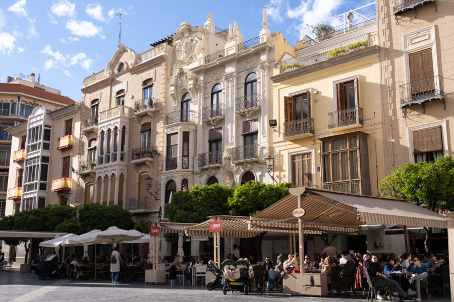 Place du Cardinal Belluga à Murcie, Espagne